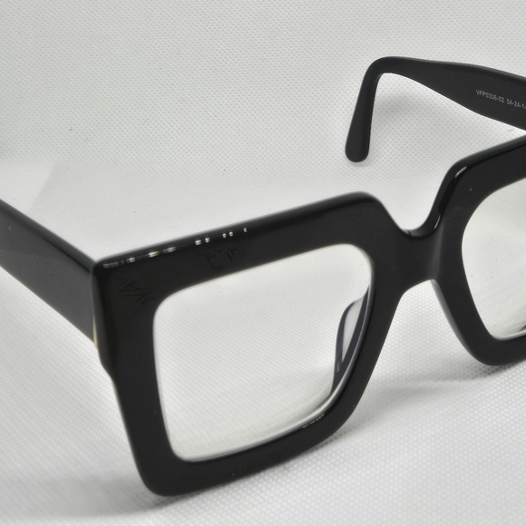 Oversized Black Square Eyeglasses – Pre-Owned - Picture 4 of 8